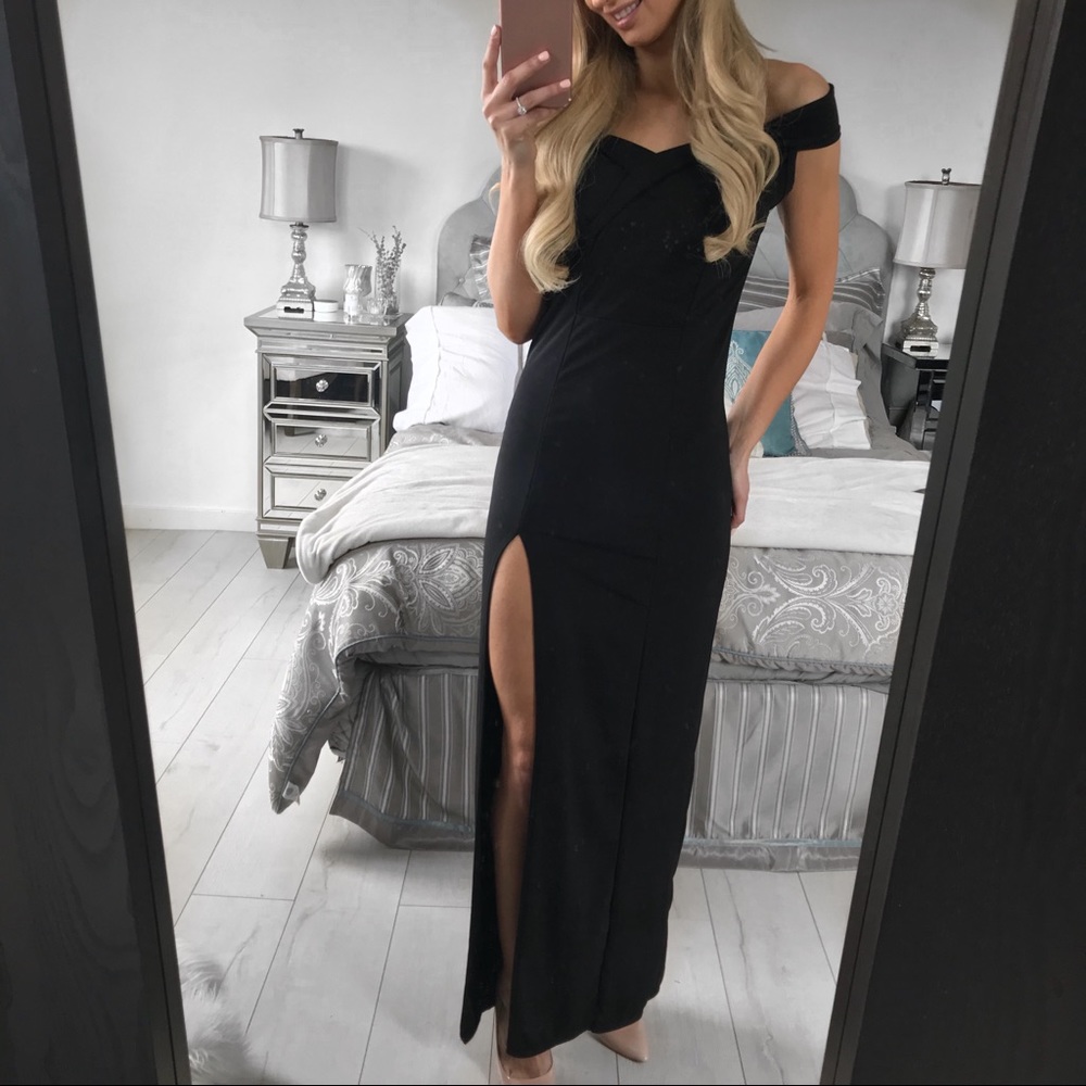 Off Shoulders Maxi Bodycon Slit Dress - Picture 7 of 7